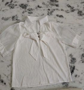 Chic White Bow Blouse with Puff Sleeves