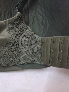 38D Women's Padded Lace Trim Bra