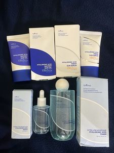 Isntree Hyaluronic Acid Skincare set