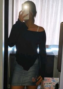 Off-Shoulder Long Sleeve Top