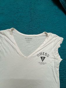 Guess Los Angeles V-Neck T-Shirt