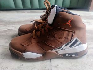 Retro Jordan Sneakers