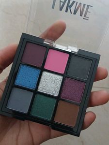 Lakme Ultimate Glam Eyeshadow Palette