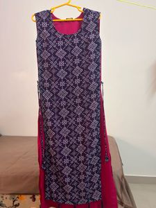 Elegant Sleeveless Kurta with Geometric Print
