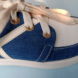 💙 Blue &amp; 🐇White shoe 👟