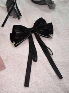Set of 4 Elegant Bow Hair Clips