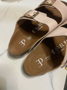 PRICE DROP Women Flipflop With Tag