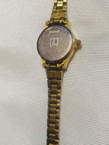Vintage Gold-Tone Watch
