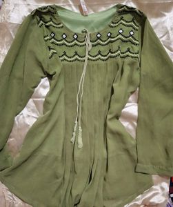 Five tops bundle offer grab fast