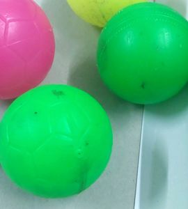 Bolls Kids Play 4 Large &amp; 1 Small