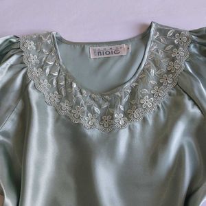 Elegant Butterfly Embroidered Blouse🛍✨️