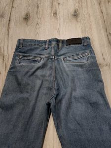 Ma5665 Sabrin jeans waist 30 inches