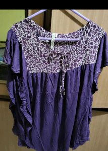 Set of 4 trendy tops