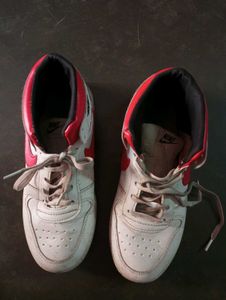 Nike White & Red Sneakers