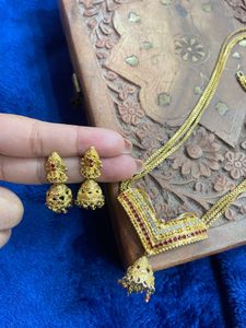 Elegant Gold-toned Necklace Set