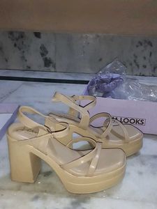 Chic Platform Heeled Sandals