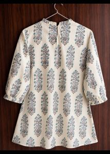 Elegant Printed Kurta Top new with tag bust 44inc