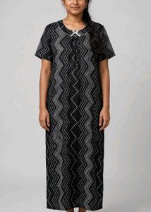 Comfortable Black Printed Nightgown