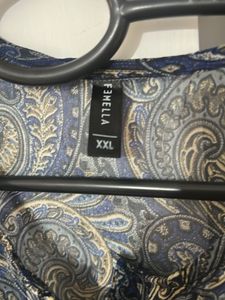 FEMELLA Paisley Print Sheer Blouse