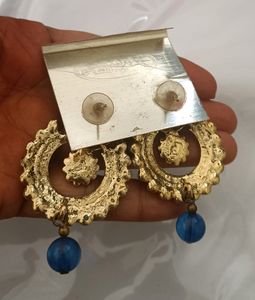 Earings