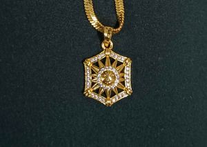 anti tarnish gold chain with pendent for men and w