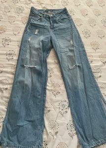 Distressed Wide Leg Jeans