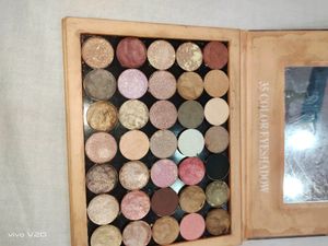 Colour Studio Eyeshadow Palette