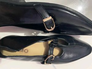 MOMO korean Imporyed Stylish Black Mary Jane.