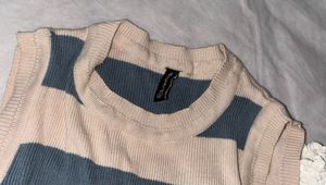 Striped Sleeveless Knit Top 🩵
