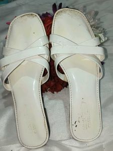 White patent criss-cross flats