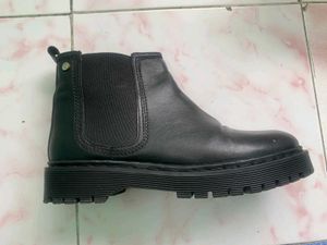 Black Chelsea Boots og brand