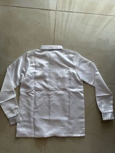 How When Wear Satin shirt, new with tag
