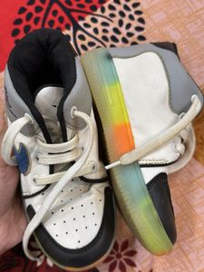 Kids' Jordan Sneakers