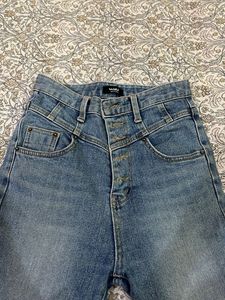 Stylish  bootcut jeans