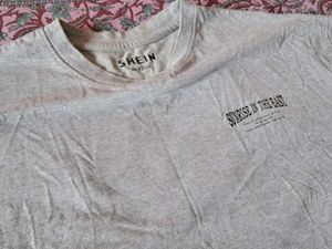 Grey graphic T-Shirt with Japanese Wave Ar