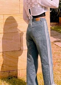 High Rise Contrast Stripe Ankle Tie-Up Baggy Jeans
