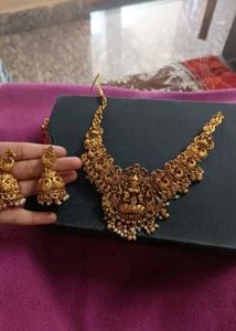 Women Gold Plated Red And Green Jewellery Set