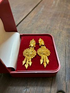Exquisite Traditional Gold Earrings