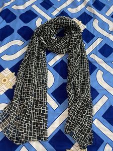 Black & White Patterned Scarf