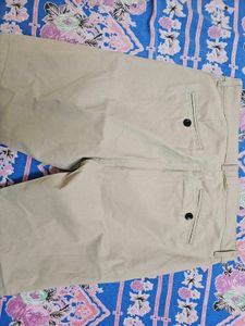 Stylish Khaki Chinos - Perfect Fit