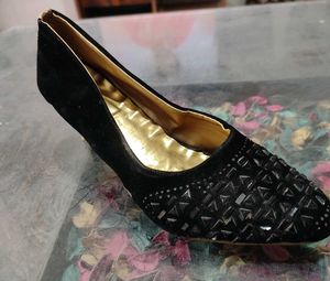 Velvet Black Stone Stylish Heels