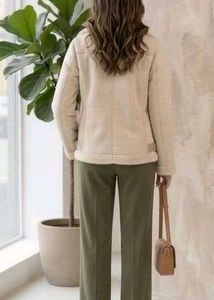 Chic Cream Winter Jacket with Soft Fur Lining