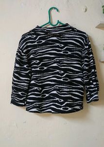 Stylish Zebra Print Button-Up Shirt