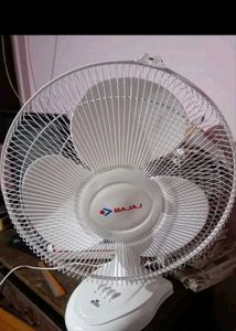 Bajaj Table Fan