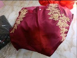 Free delivery 🚚 Elegant Maroon Ethnic Gown