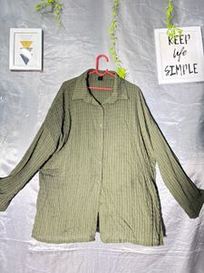 SHEIN Green Textured Button-Down Shirt