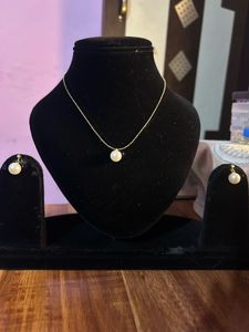 Elegant Pearl Necklace &amp; Earring Set
