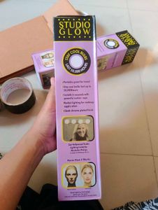Studio Glow Portable Makeup Light