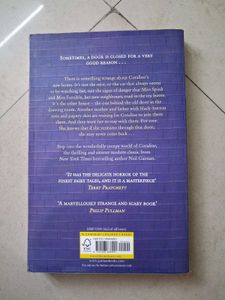 Neil Gaiman's Coraline - Illustrated Edition