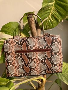 Chic Snakeskin Handbag